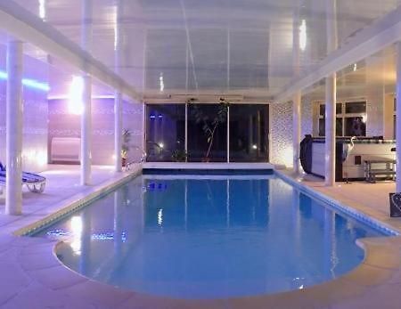 Au Charme Du Lac Piscine & Spa 2 Форж-лез-О Екстериор снимка